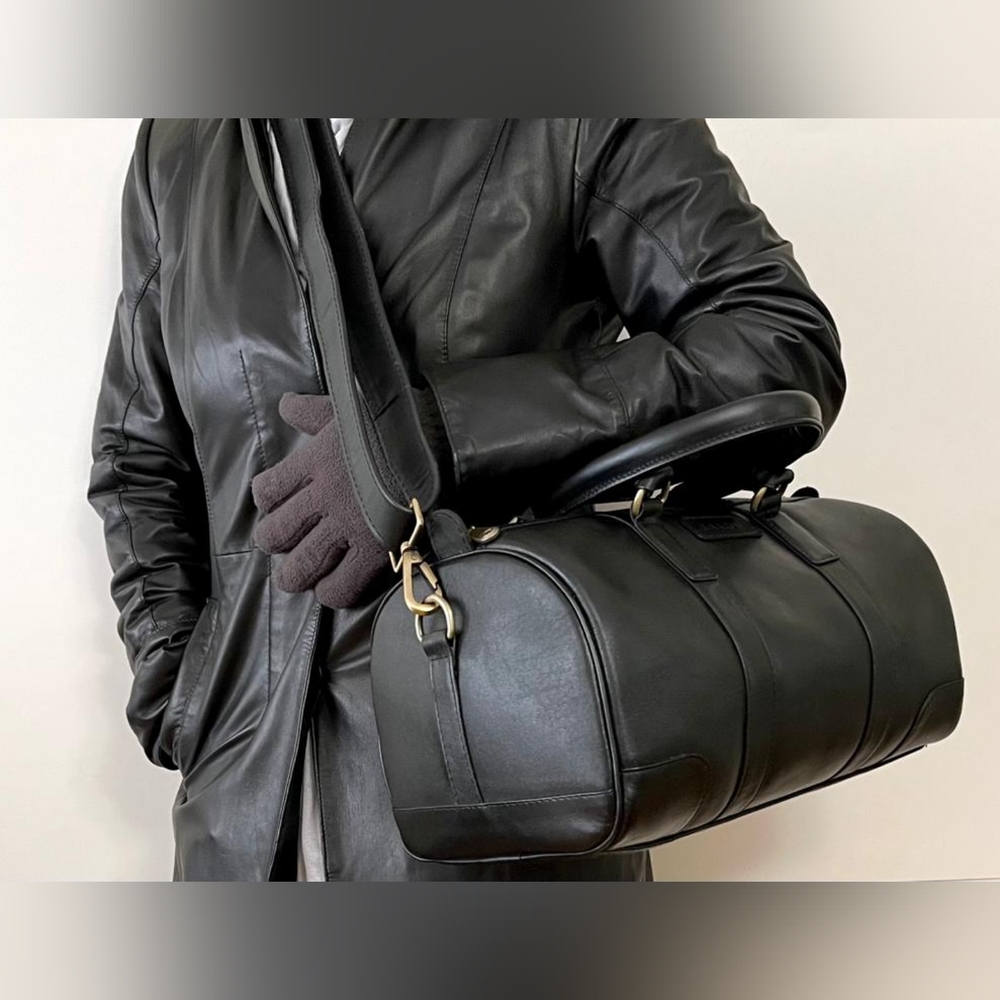 *** This has minor flaws*** Leather Duffle, Small Duffle, Day trip Bag - Picture 10 of 16